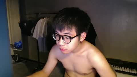 Snapshot of handsome_mannn chatting on September 23, 9:10 pm handsome_mannn online show from September 23, 9:10 pm