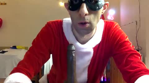 Snapshot of handsomealfie chatting on December 19, 7:29 pm HandsomeAlfie online show from December 19, 7:29 pm