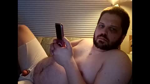 handsomedaddy198923 online show from October 20, 7:35 am