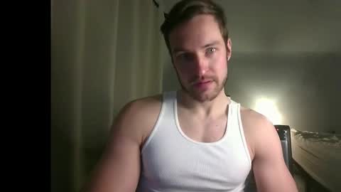 handsumhung online show from December 4, 1:05 am