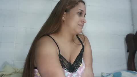 Snapshot of hankalanna chatting on October 13, 3:08 am Hank alanna online show from October 13, 3:08 am