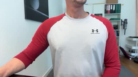 hanky online show from October 27, 11:43 am