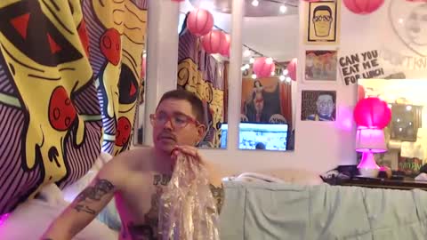 hank rams online show from February 25, 6:01 pm