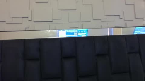 Hanna online show from November 8, 6:33 pm