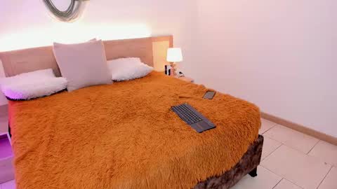 hanna_a_lucas online show from November 25, 5:06 am