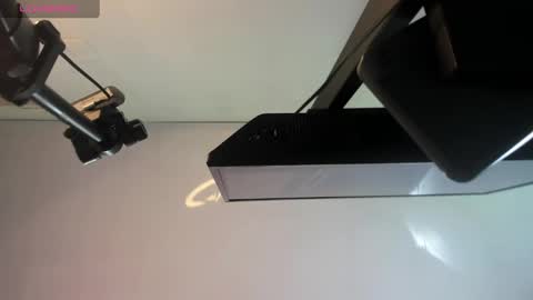  hanna  online show from April 19, 2:45 am