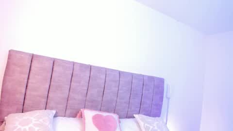 Snapshot of hanna_bunny15 chatting on September 28, 12:41 am hanna_bunny15 online show from September 28, 12:41 am