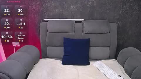 Isabella online show from January 11, 7:59 pm