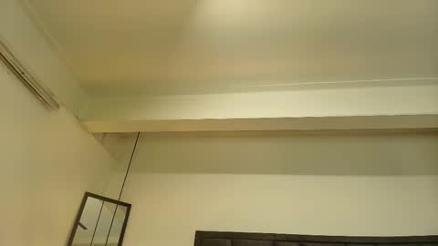  H A N N A  online show from February 25, 8:01 pm