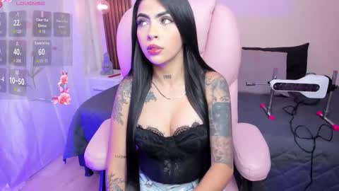 Hanna  online show from March 26, 8:47 pm