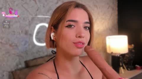 Hanna  online show from March 5, 8:51 pm