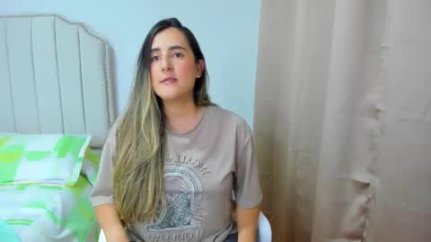 Snapshot of hannaa86 chatting on September 23, 11:33 pm Hanna online show from September 23, 11:33 pm