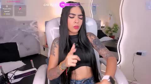 Snapshot of hannacolleman chatting on October 28, 9:38 pm Hanna online show from October 28, 9:38 pm