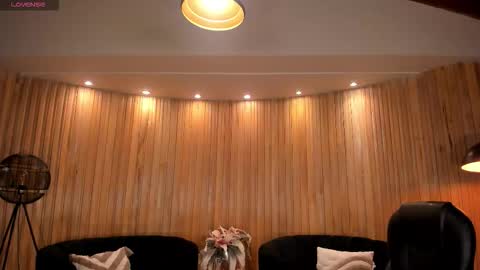  Hanna Connor  online show from February 15, 11:47 pm