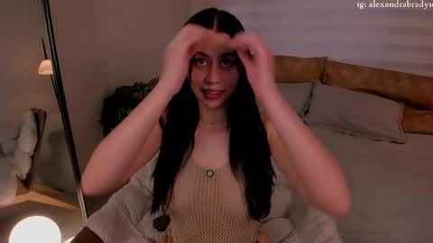Snapshot of hannah_brady chatting on October 14, 9:40 pm Hannah online show from October 14, 9:40 pm