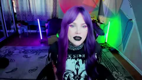 Snapshot of hannah_chaos chatting on February 20, 8:06 am Hannah online show from February 20, 8:06 am
