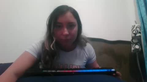 hannahevans2 online show from November 7, 12:03 am