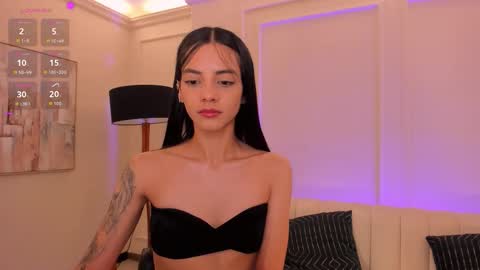 HANNAH J online show from November 9, 7:38 pm