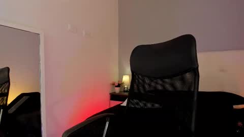 hannamartinnez online show from February 12, 12:20 pm