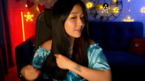 hannarosie online show from March 3, 6:35 pm