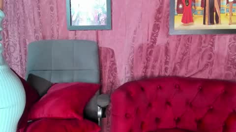 ...Hanny... online show from December 15, 6:07 am