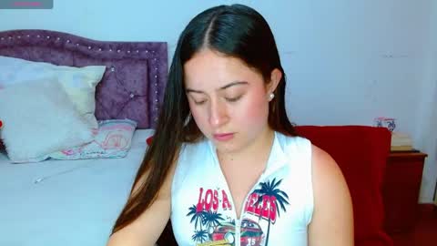 isabella   online show from May 16, 8:40 pm