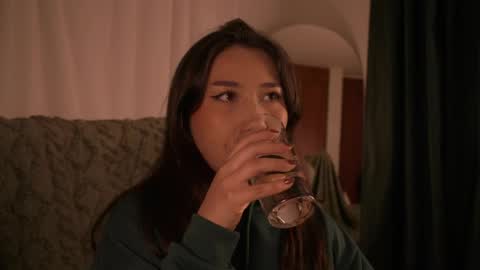 Mizi online show from April 11, 7:18 pm