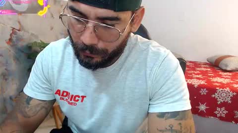 Snapshot of hanz_col chatting on October 10, 8:35 pm hanz_col online show from October 10, 8:35 pm