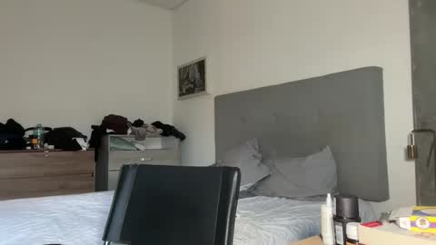 hanzlagerfelt online show from September 15, 10:55 pm