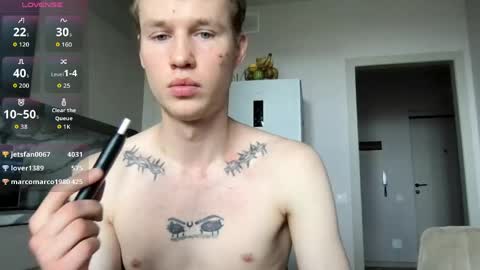 happy__fam online show from May 11, 7:26 am