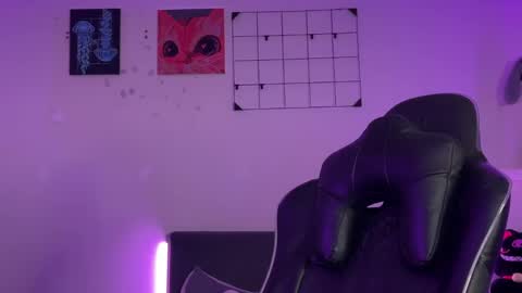 Call me Milly online show from November 23, 10:08 pm