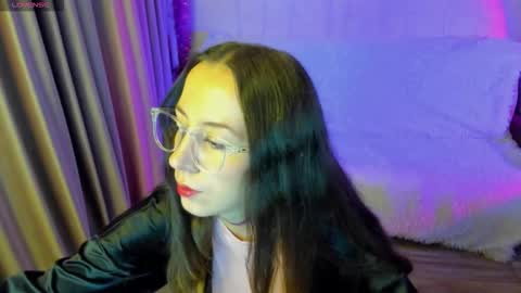 Stephanie online show from November 20, 9:45 pm