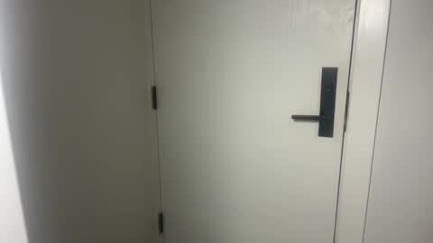 hard4you242 online show from November 19, 2:33 am