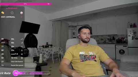Snapshot of hard_chriss chatting on October 6, 3:19 pm Hard Cock online show from October 6, 3:19 pm
