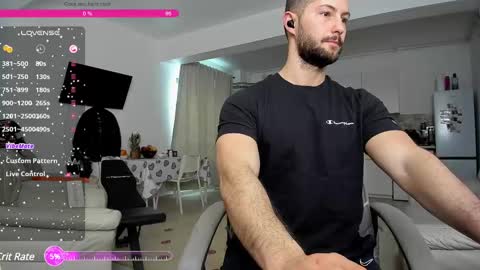 Snapshot of hard_chriss chatting on February 19, 8:12 am Hard Cock online show from February 19, 8:12 am