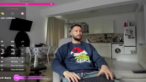 Snapshot of hard_chriss chatting on October 17, 7:01 am Hard Cock online show from October 17, 7:01 am