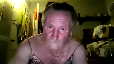 Snapshot of hardalt chatting on September 18, 2:15 am hardalt online show from September 18, 2:15 am