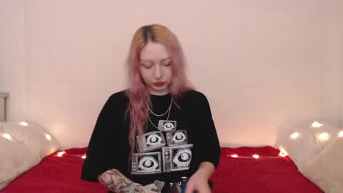 Emily online show from April 24, 9:50 pm