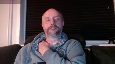 MrLazy online show from March 2, 6:40 pm