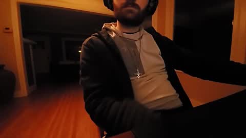 Tom online show from October 25, 4:46 am