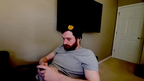 Tom online show from December 2, 5:32 pm