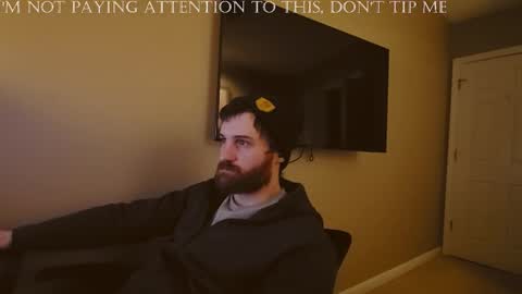 Tom online show from December 5, 9:55 pm