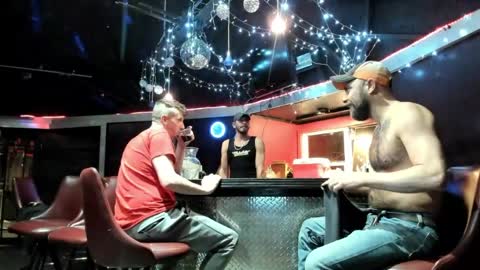 hardworkertn online show from April 4, 1:34 am