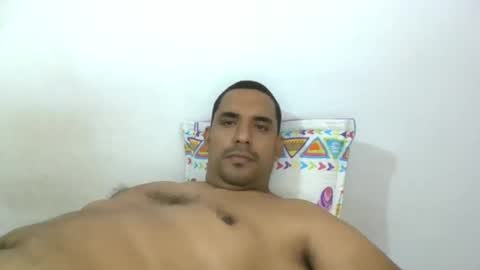 Snapshot of harpechediaz chatting on December 12, 1:06 pm ricardo online show from December 12, 1:06 pm