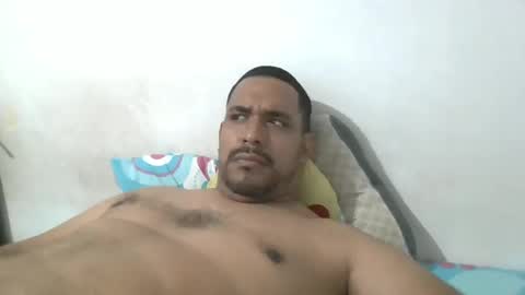 Snapshot of harpechediaz chatting on October 19, 5:45 am ricardo online show from October 19, 5:45 am