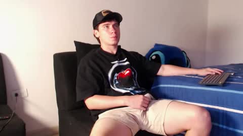 Sebastian online show from October 20, 8:14 pm