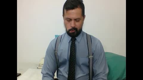 Snapshot of harry_goldenmillerx10fun chatting on January 15, 7:12 pm  Harry    online show from January 15, 7:12 pm