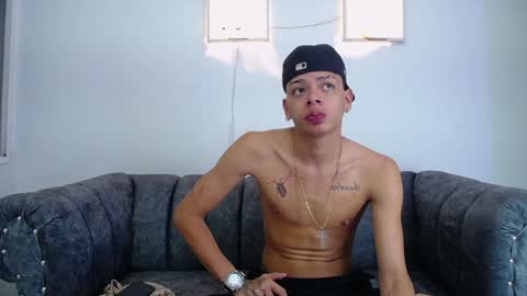 Snapshot of harry_jhonsonn chatting on February 6, 4:42 am Harry online show from February 6, 4:42 am