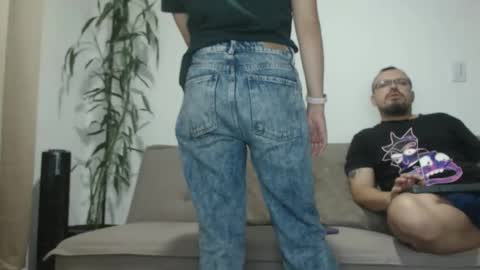 hannaandharri online show from April 15, 3:10 am