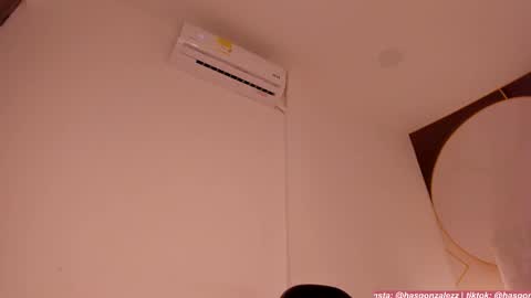 has_gonzalezz online show from March 17, 5:45 am